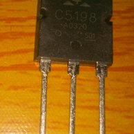 persamaan transistor c945